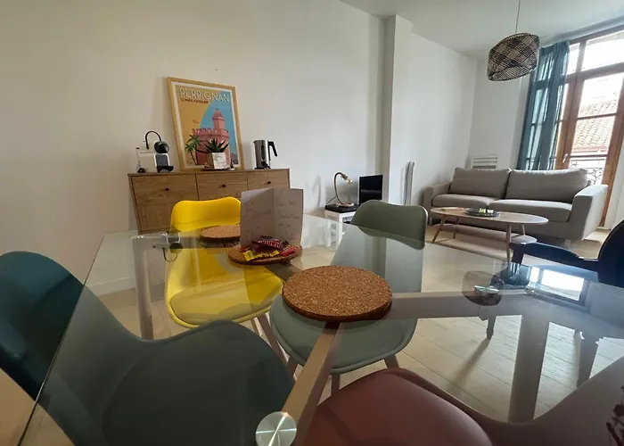 Le Coeur De Perpignan- Parking Offert- Centre דירה *